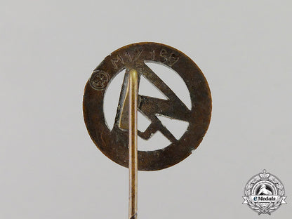 germany._four_third_reich_period_stick_pins_c17-6921