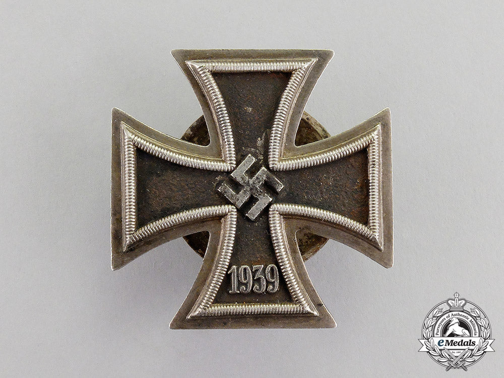 germany._an_iron_cross1939_first_class;_screwback_version_c17-6922