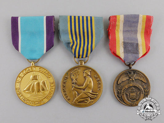 united_states._a_lot_of_three_medals_c17-694_1