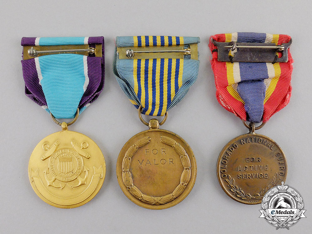 united_states._a_lot_of_three_medals_c17-695_1