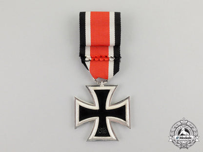 germany._an_absolutely_mint_and_unissued_iron_cross1939_second_class;_top_condition_c17-695_2