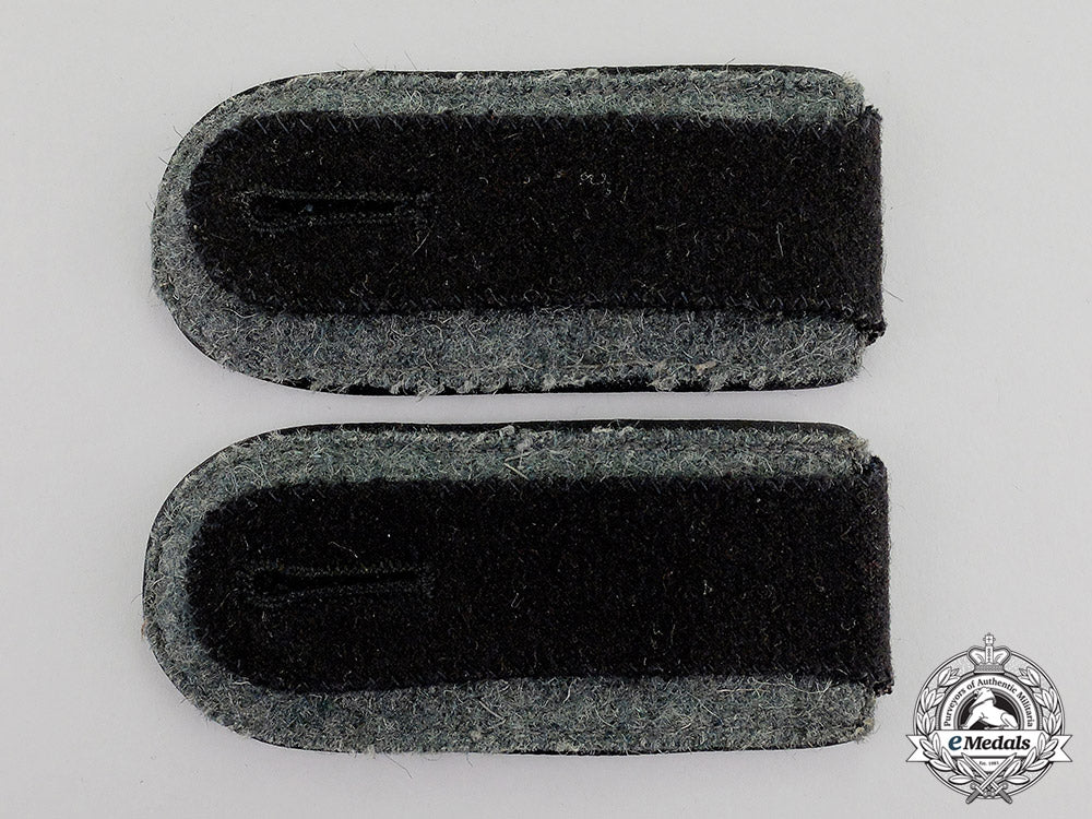 germany._a_mint_pair_of_waffen-_ss_pioneer/_engineer_enlisted_man’s_shoulder_boards_c17-6974_1
