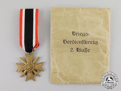 germany._a_mint_and_unissued_war_merit_cross_second_class_with_swords_by_rudolf_tham_c17-700_2