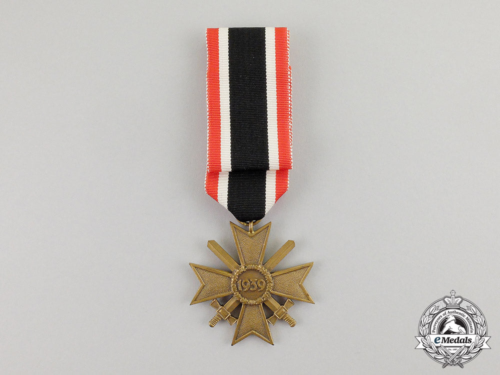 germany._a_mint_and_unissued_war_merit_cross_second_class_with_swords_by_rudolf_tham_c17-702_2