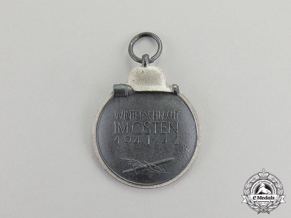 germany._a_mint_eastern_winter_campaign_medal_in_its_packet_of_issue_by_deschler_c17-7096