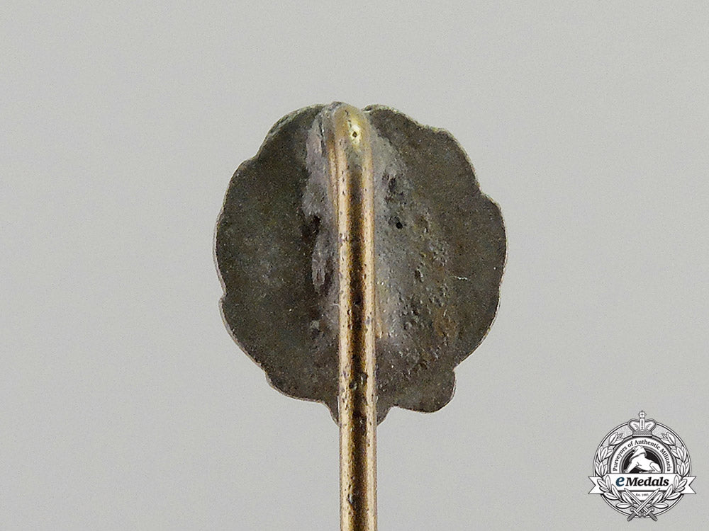 germany._three_miniature_stick_pins_c17-7151