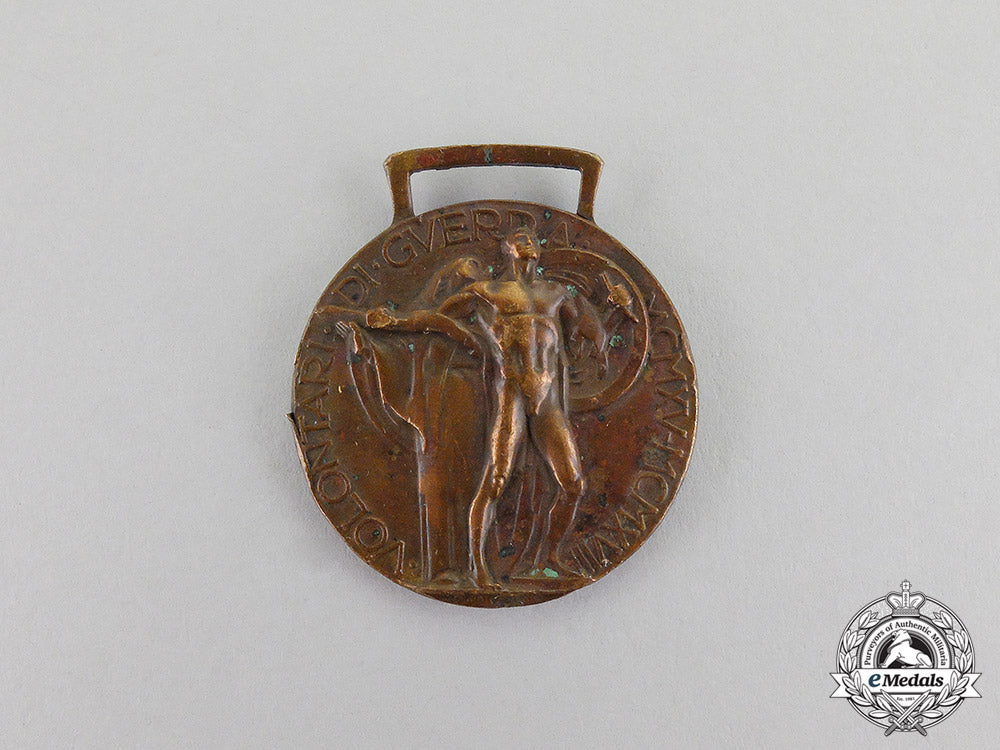 an_italian_volunteer's_merit_medal,_type_i_for_the_italian-_austrian_war_of1915-1918_c17-720_1