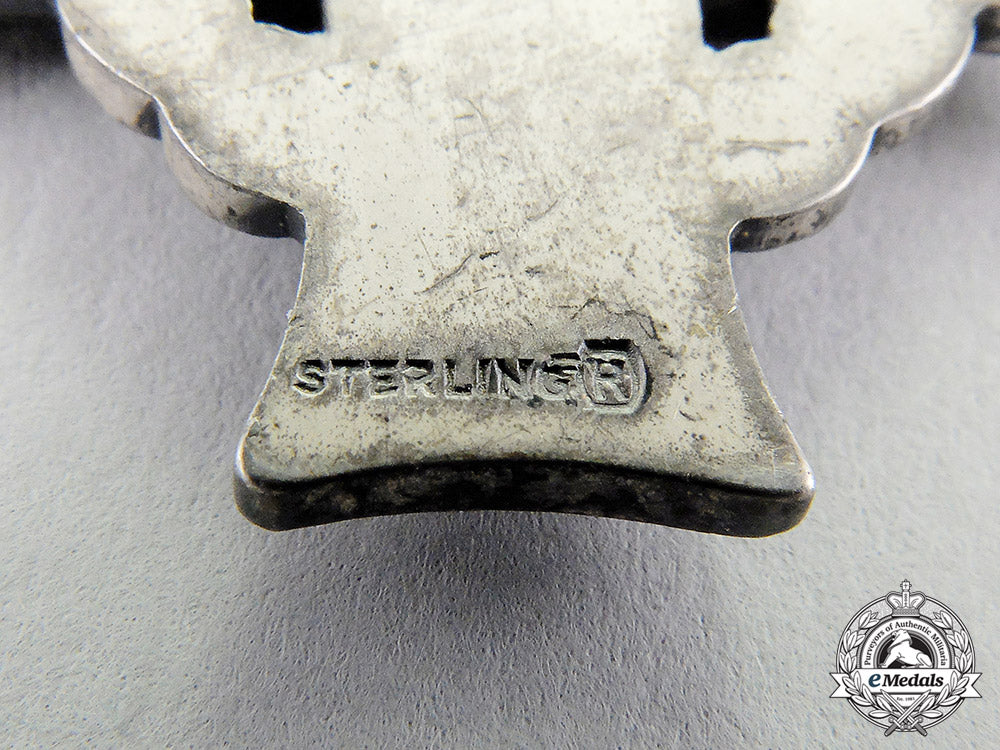 canada._a_memorial_cross,4_th_infantry_battalion,_vimy_ridge_wia,_passchendaele_dow_c17-7316