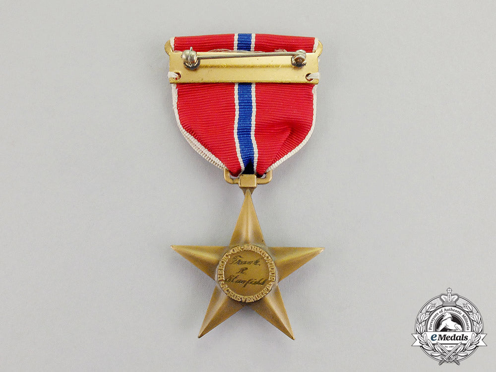 united_states._a101_st_airborne_band_of_brothers_officer's_gallantry_group_for_bastogne_c17-7321