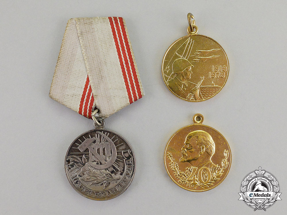 russia,_soviet_union._a_lot_of_three_awards_c17-7430