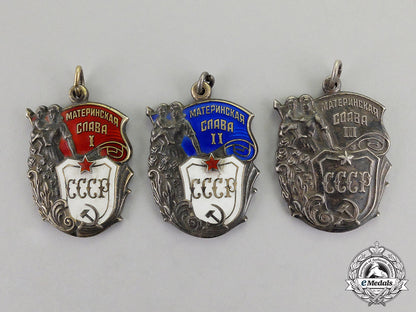 russia,_soviet_union._a_set_of_three_orders_of_maternal_glory_c17-7447_1