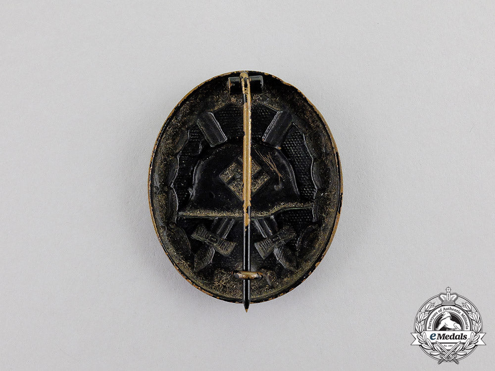 germany._a_black_grade_wound_badge_c17-754_1