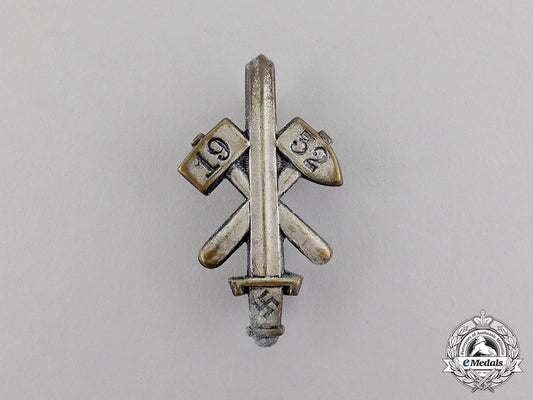 germany._a1932_nsdap_gau_essen_district_badge_c17-7636