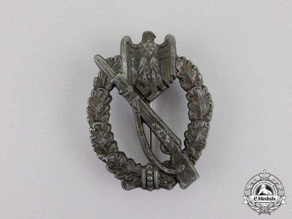 germany,_third_reich._an_infantry_assault_badge,_bronze_grade,_by_hymmen&_co._c17-7664