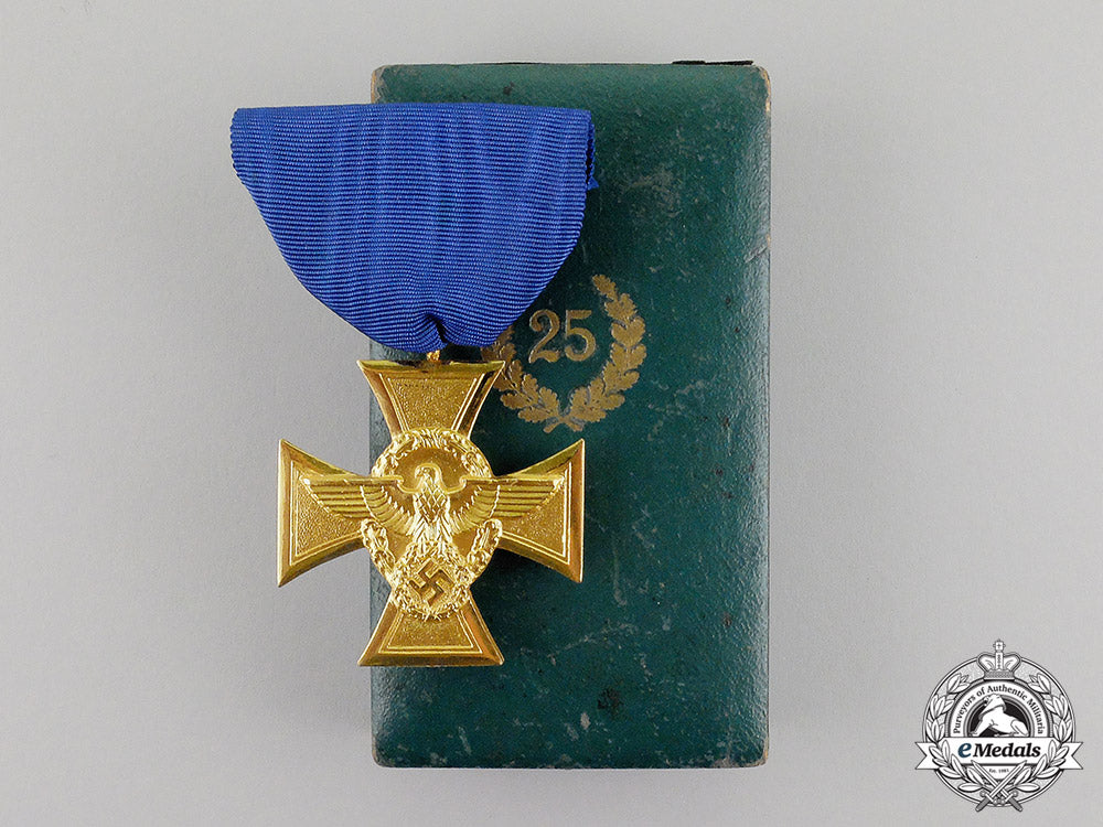 germany._a_mint_third_reich_period_police25-_year_long_service_cross_in_its_presentation_case_c17-7676_1_1