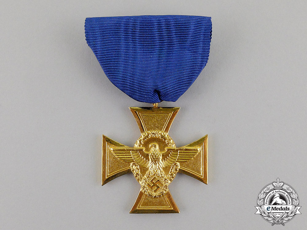 germany._a_mint_third_reich_period_police25-_year_long_service_cross_in_its_presentation_case_c17-7677_1_1