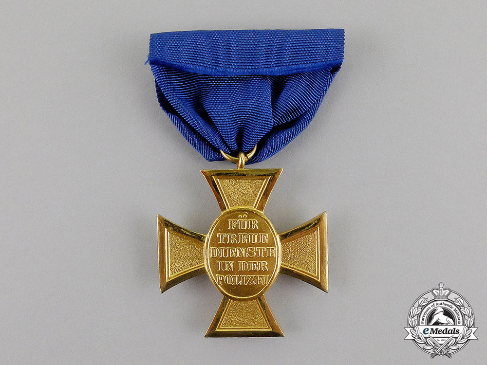 germany._a_mint_third_reich_period_police25-_year_long_service_cross_in_its_presentation_case_c17-7678_1_1