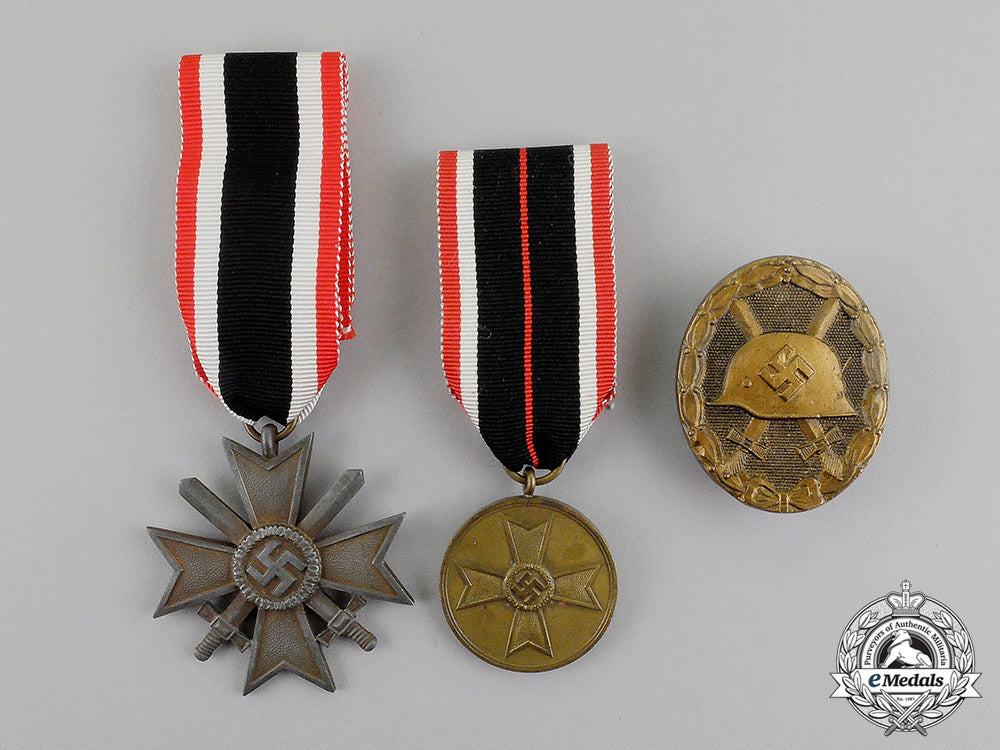 germany._three_medals,_award,_and_decorations_c17-7701