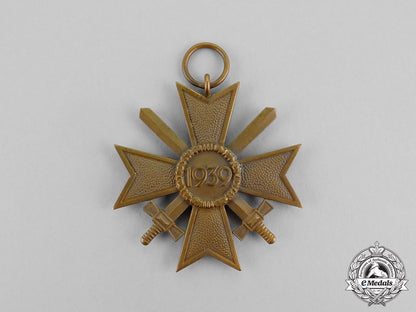 germany._a_mint_war_merit_cross2_nd_class_with_swords_in_its_scarce_ldo_case_c17-7812