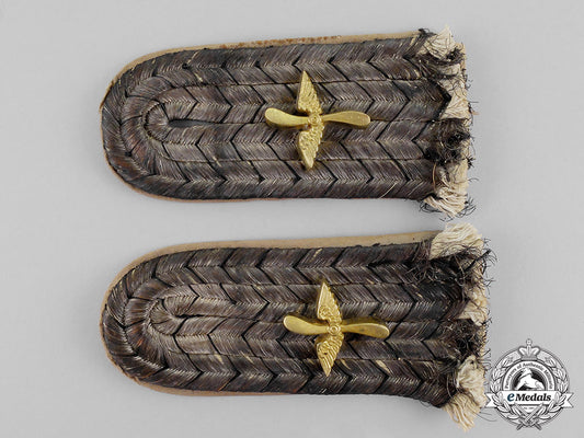 germany._an_imperial_prussian_fliegertruppe_lieutenant_shoulder_boards_c17-7827_1