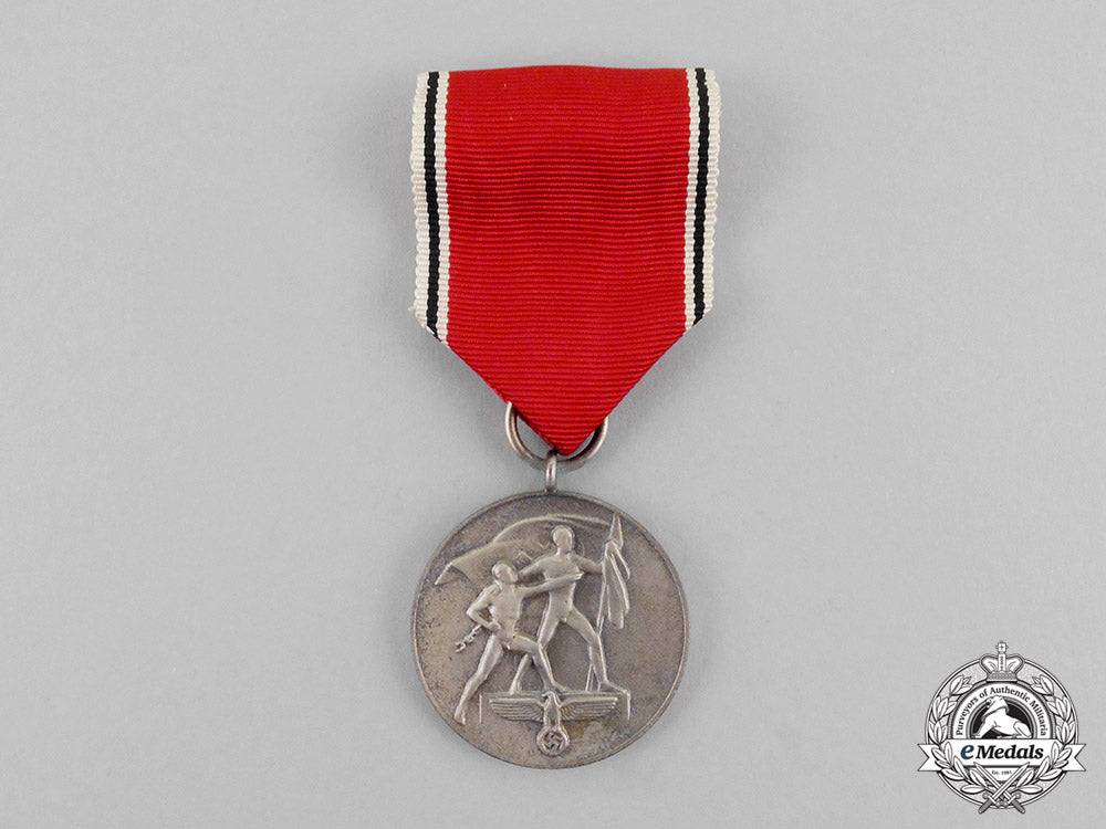 germany._a1938_austria_anschluss_medal_in_its_presentation_case_of_issue_c17-7837