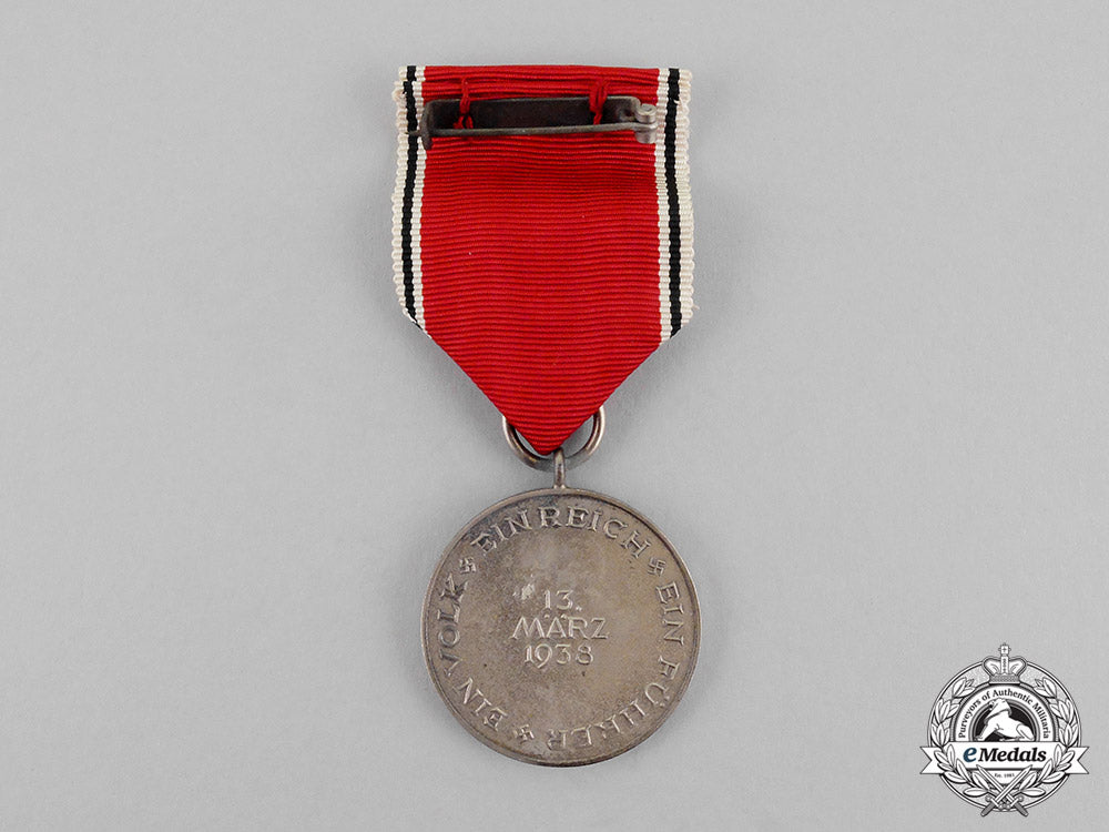 germany._a1938_austria_anschluss_medal_in_its_presentation_case_of_issue_c17-7840