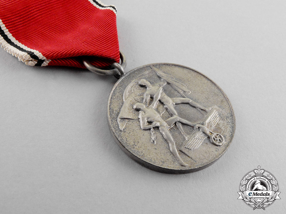 germany._a1938_austria_anschluss_medal_in_its_presentation_case_of_issue_c17-7841