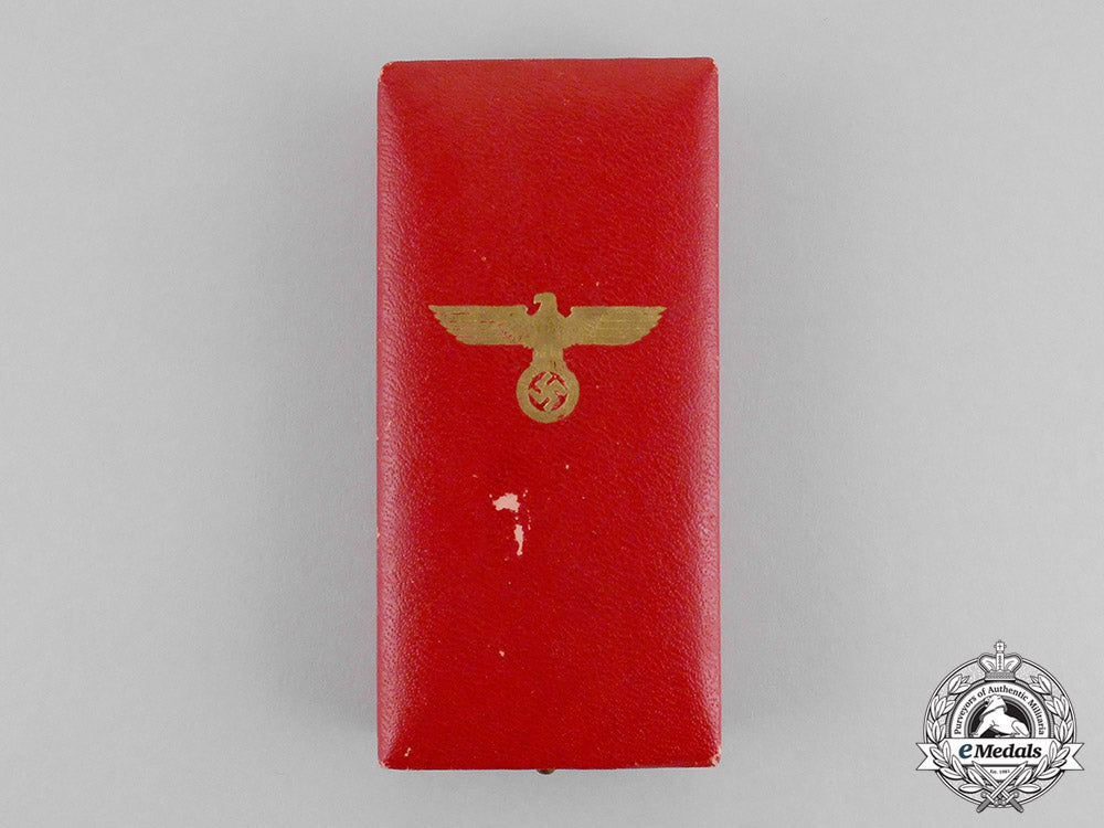 germany._a1938_austria_anschluss_medal_in_its_presentation_case_of_issue_c17-7844