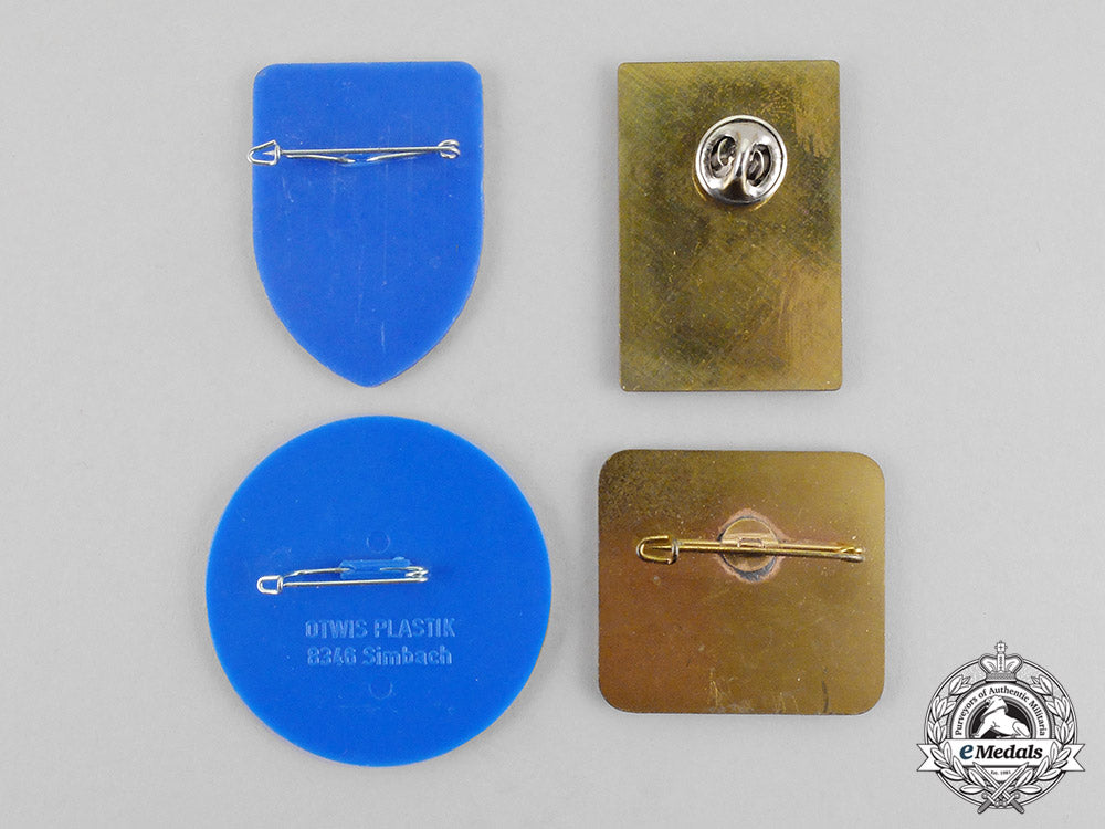 germany._four_post_war_veteran’s_organization_badges_c17-7929