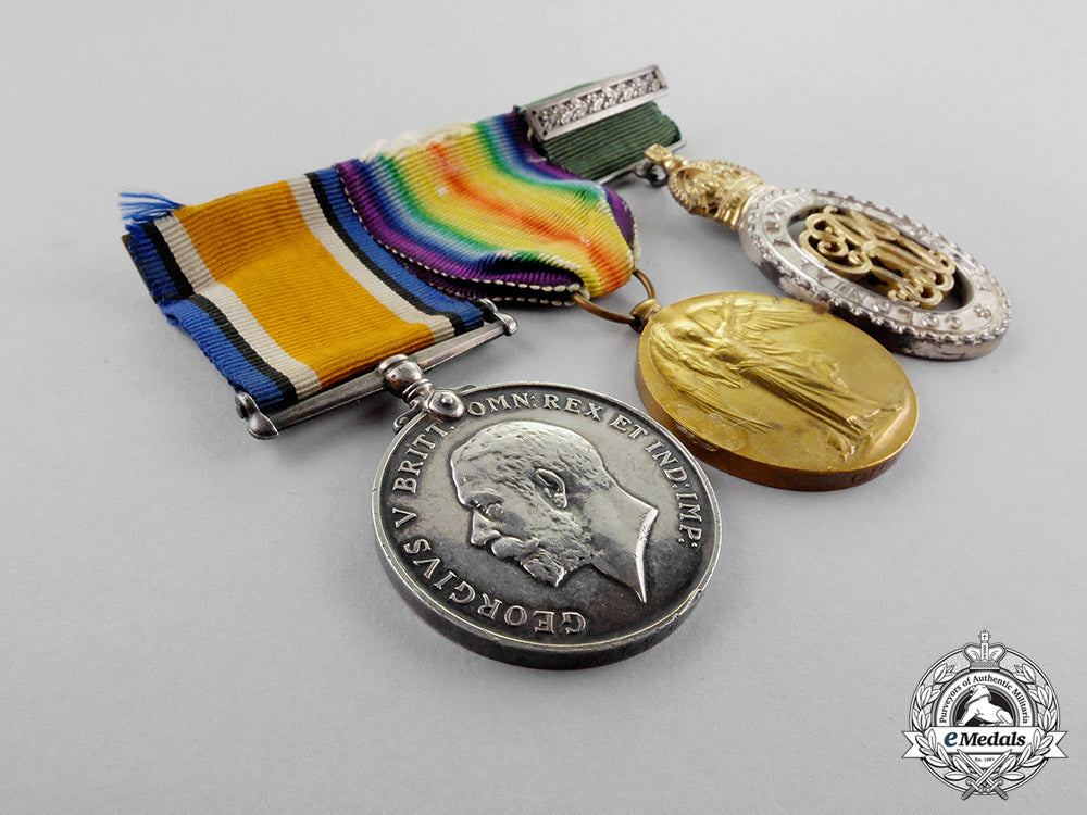 canada._a_group_to_major_v.m.howard,2_nd_battalion_queen's_own_rifles_of_canada&_royal_flying_corps_c17-8038