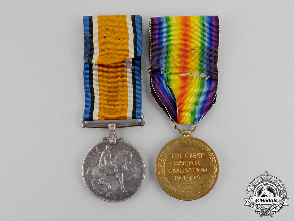canada._an_first&_second_war_porter_family_group_c17-8049