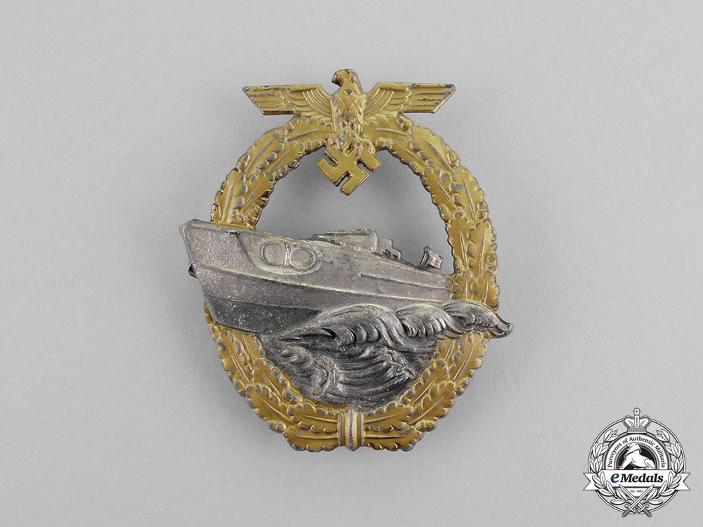 germany._a_kriegsmarine_e-_boat_badge_by_schwerin;_second_type-_variant_one_c17-8355