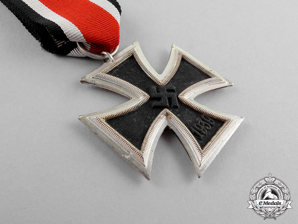 germany._an_iron_cross1939_second_class_c17-8381
