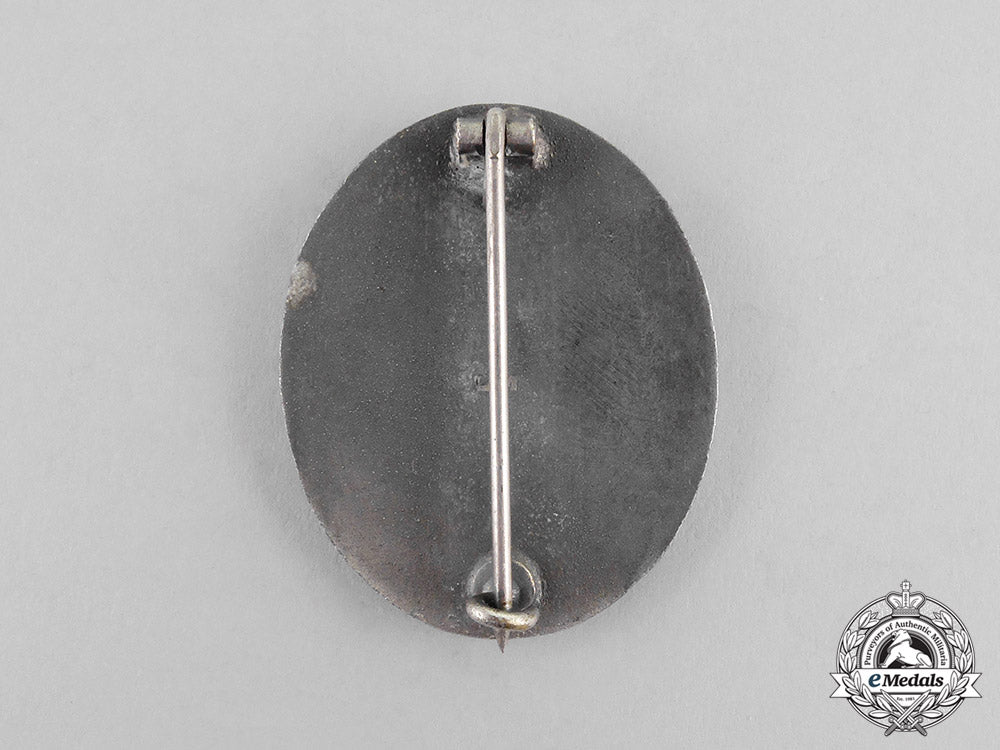 germany_a_silver_grade_wound_badge_by_wilhelm_deumer_c17-8390