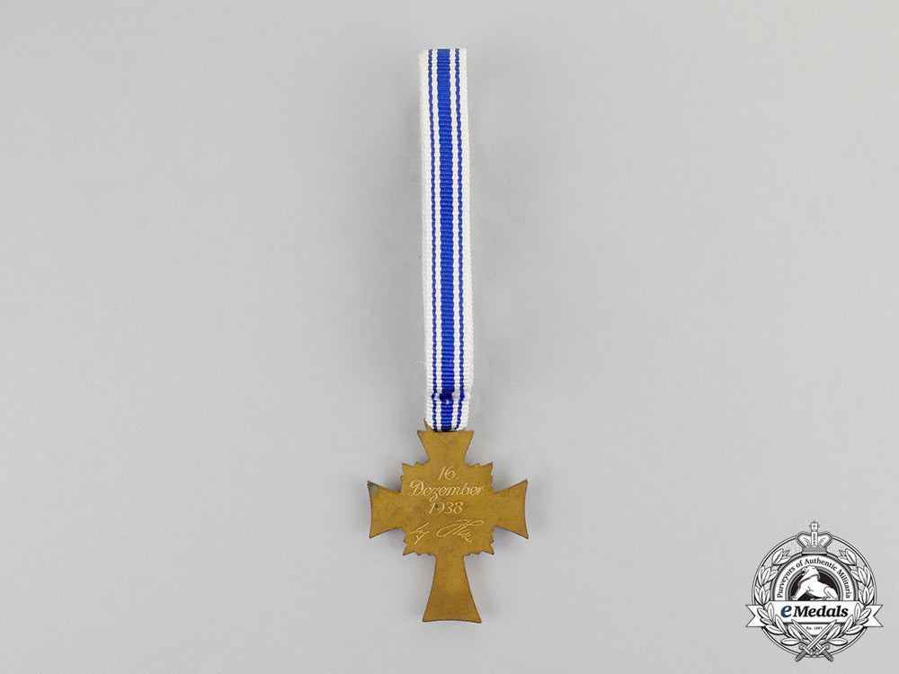 germany._a_gold_grade_cross_of_honour_of_the_german_mother_c17-8464