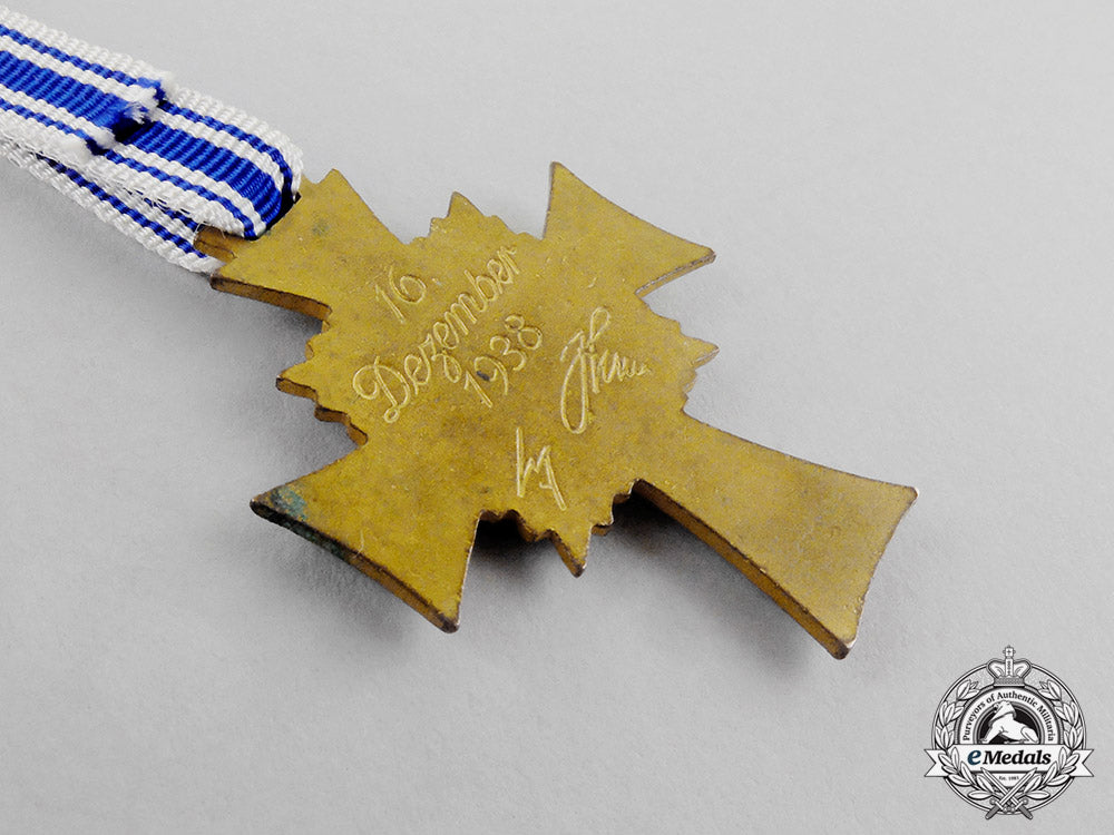 germany._a_gold_grade_cross_of_honour_of_the_german_mother_c17-8466
