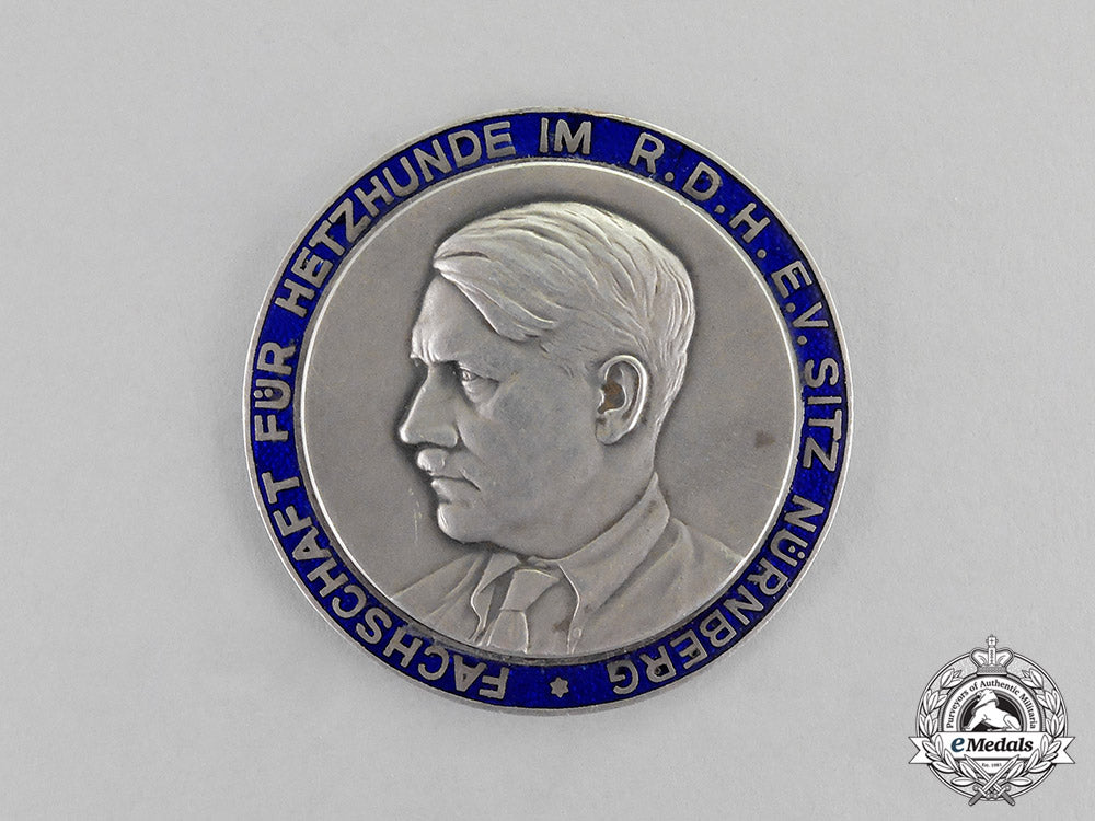 germany._an_association_of_hunting_dog_breeder/_trainer_award_medal_c17-8503