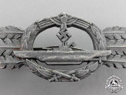 germany._a_textbook_silver_grade_submarine_front_clasp_by_schwerin_of_berlin_c17-8560
