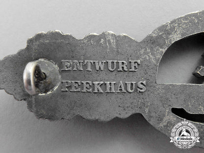 germany._a_textbook_silver_grade_submarine_front_clasp_by_schwerin_of_berlin_c17-8566
