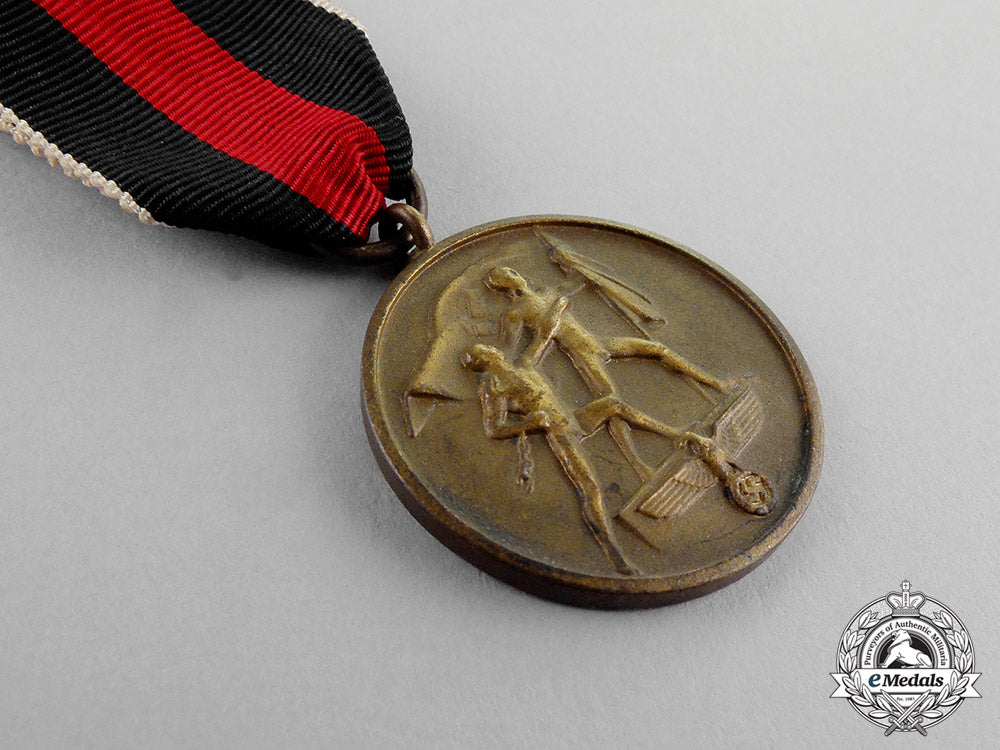germany._an_entry_into_the_sudetenland_commemorative_medal_c17-8637