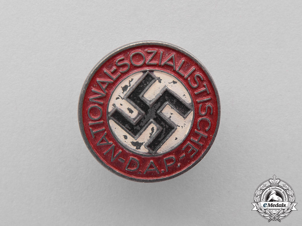 germany._a_second_war_period_nsdap_membership_badge_by_carl_poellath_of_schrobenhausen_c17-873_1_1