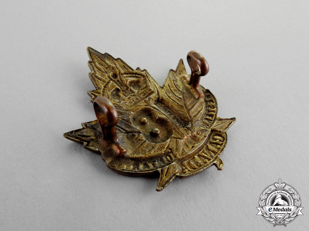 canada._an18_th_infantry_battalion"_western_ontario_regiment"_cap_badge_c17-8746