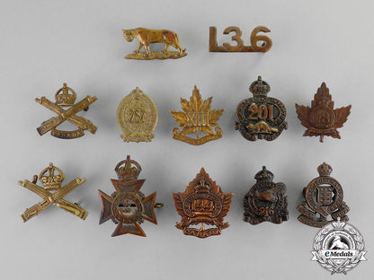 canada._a_lot_of_twelve_first_war_and_inter-_war_insignia_c17-8757