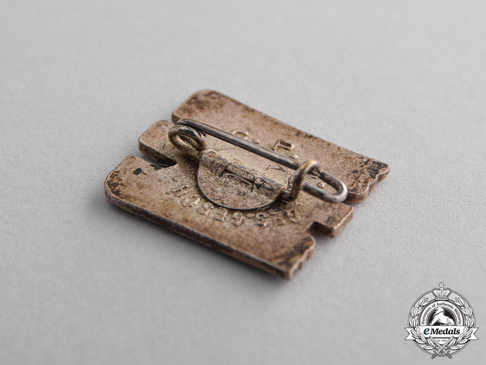 germany._a_drk“_deutsches_rotes_kreuz”_membership_badge_c17-881_2