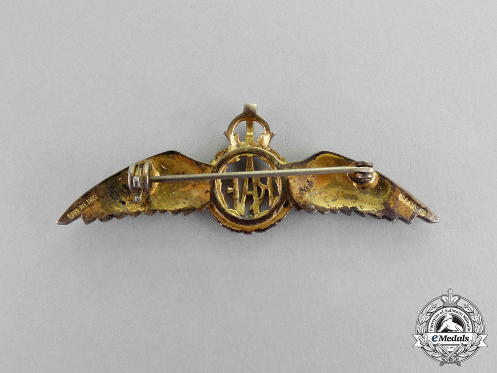 united_kingdom._a_royal_air_force(_raf)_sweetheart_badge,_c.1941_c17-8848