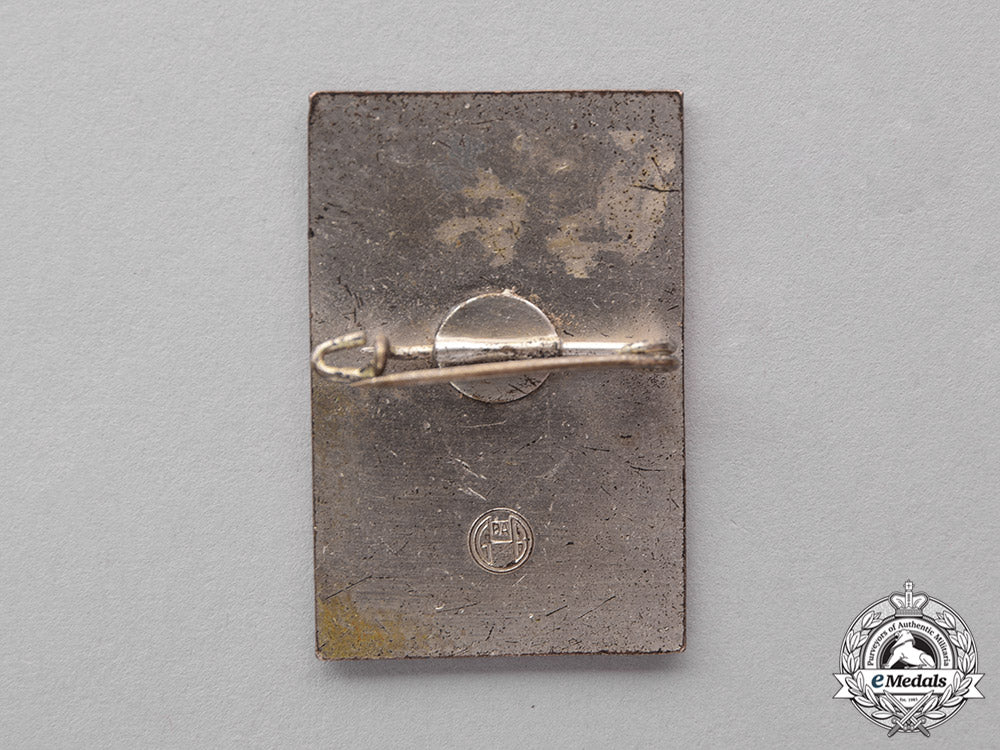 germany._a_ns-_hago“_deine_hand_dem_handwerk”_badge;_maker_marked_c17-886_1