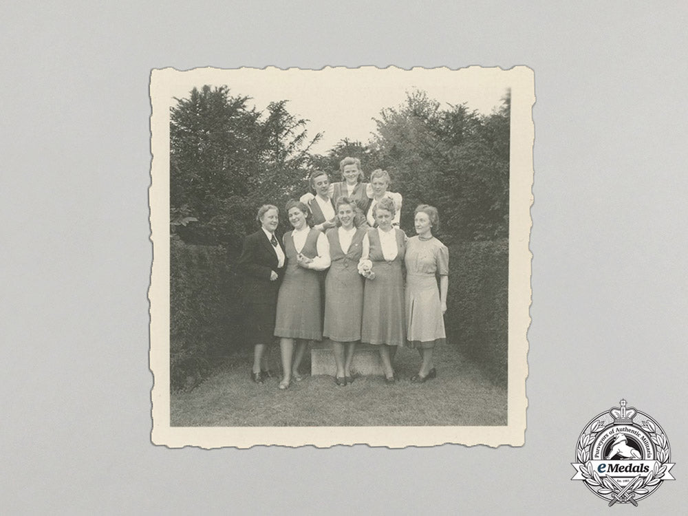 germany.7_photos_of_women_of_ns-_frauenschaft_c17-8891