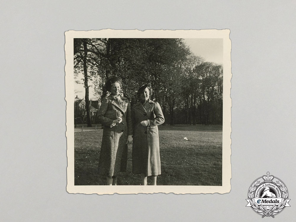 germany.7_photos_of_women_of_ns-_frauenschaft_c17-8895