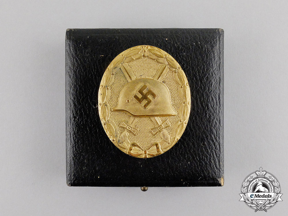 germany._a_gold_grade_wound_badge_by_the_official_vienna_state_mint_c17-891_1