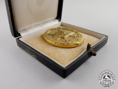 germany._a_gold_grade_wound_badge_by_the_official_vienna_state_mint_c17-900